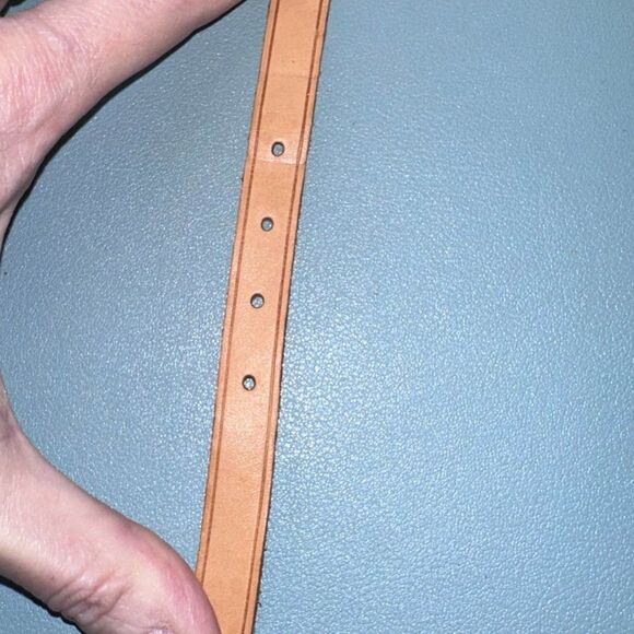 EUC Louis Vuitton Vachetta Luggage Tag & Poignant Set - Picture 5 of 5